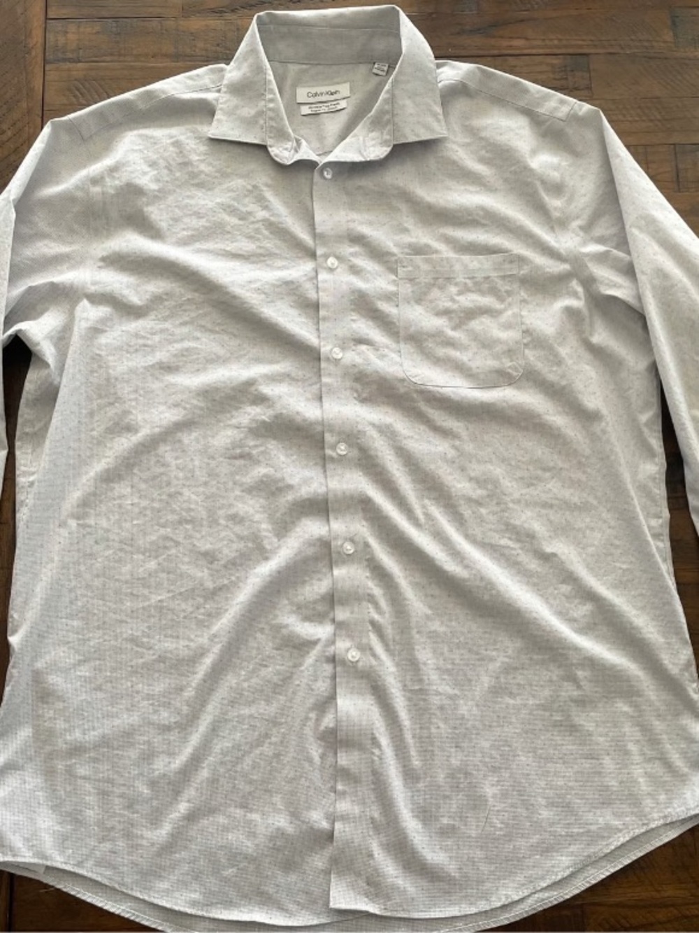 Calvin Klein Men’s Long Sleeve Button Down Dress Shirt Size L 16-16 1/2, 32/33